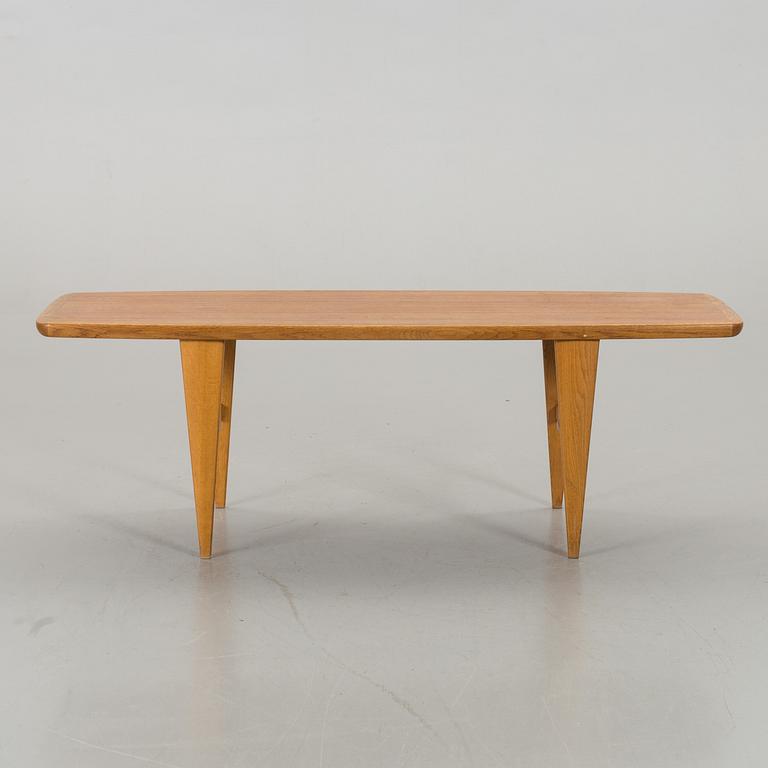 A COFFEE TABLE BY SVANTE SKOGH MODEL 112 FOR SEFFLE MÖBLEFABRIK 1950'S.
