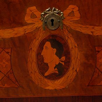 BYRÅ, gustaviansk stil, omkring 1900-talets mitt.