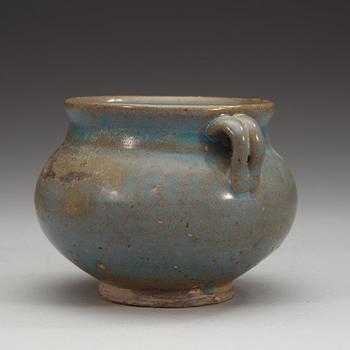 A Jun glazed jar, Song/Yuan dynastin.