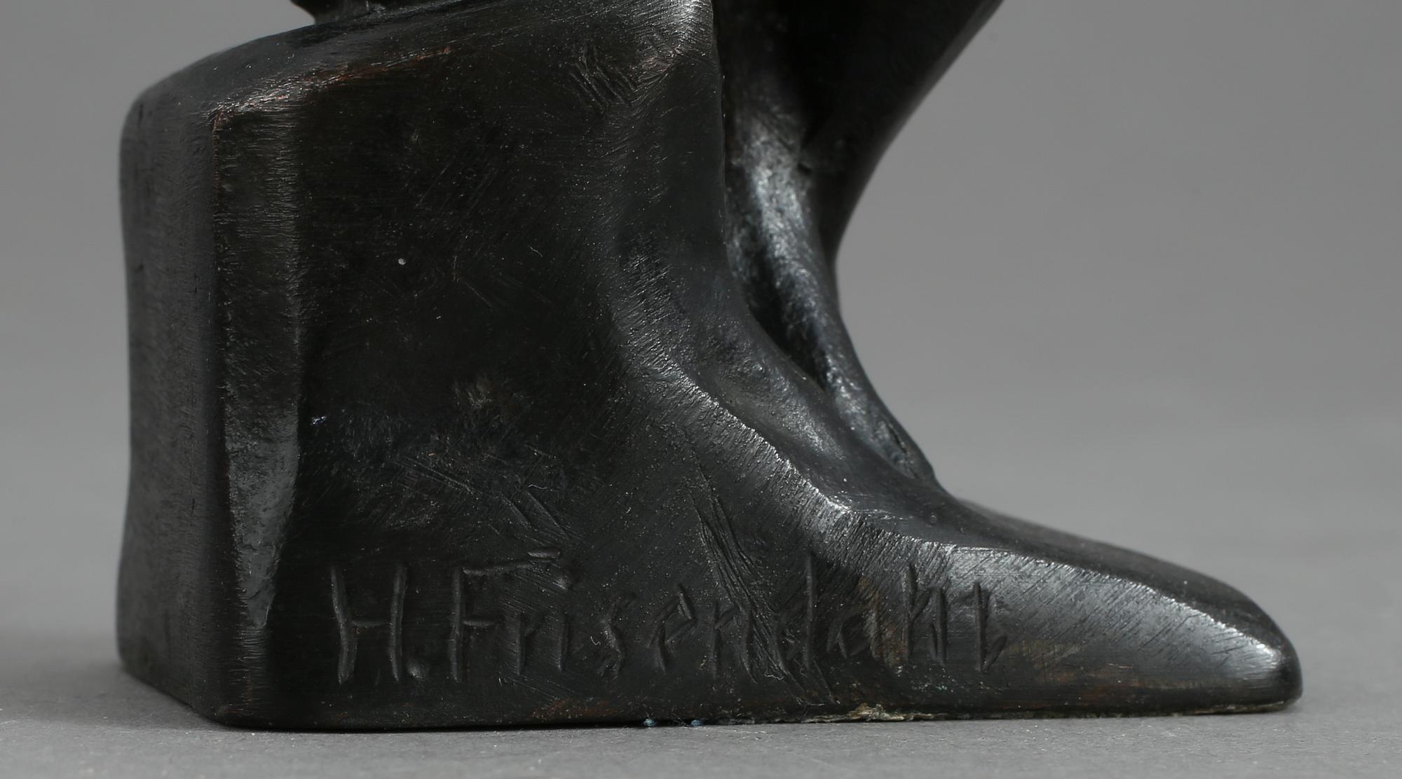 HALVAR FRISENDAHL, skulptur. patinerad vitmetall, signerad.