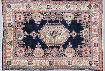 MATTA, old, Kaukasien, ca 215 x 156 cm.