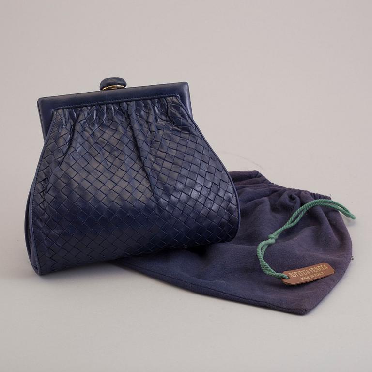 A bag by Bottega veneta.