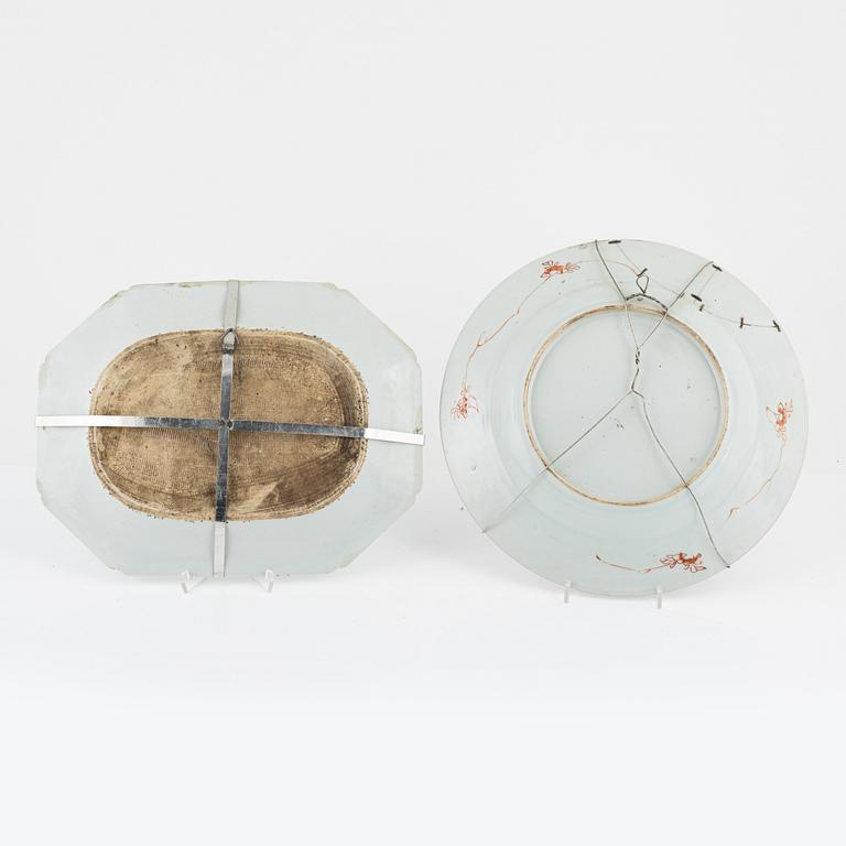 A group of eight Chinese porcelain dishes, Qing dynasty, Qianlong (1736-95) and China, early 20th Century.