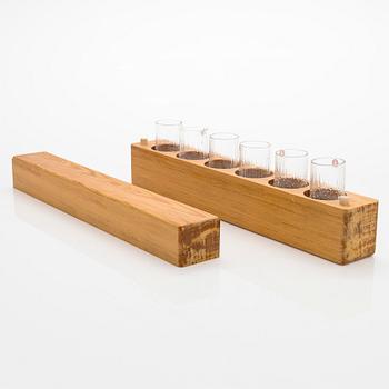 Tapio Wirkkala, Six 'Niva' schnapps glasses in original wooden box. Iittala.