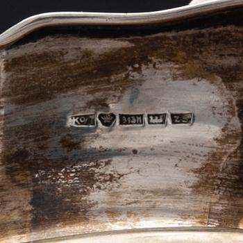 LEIPÄKORI, hopeaa, Kultakeskus, Hämeenlinna, 1929. Paino 643,5 g.