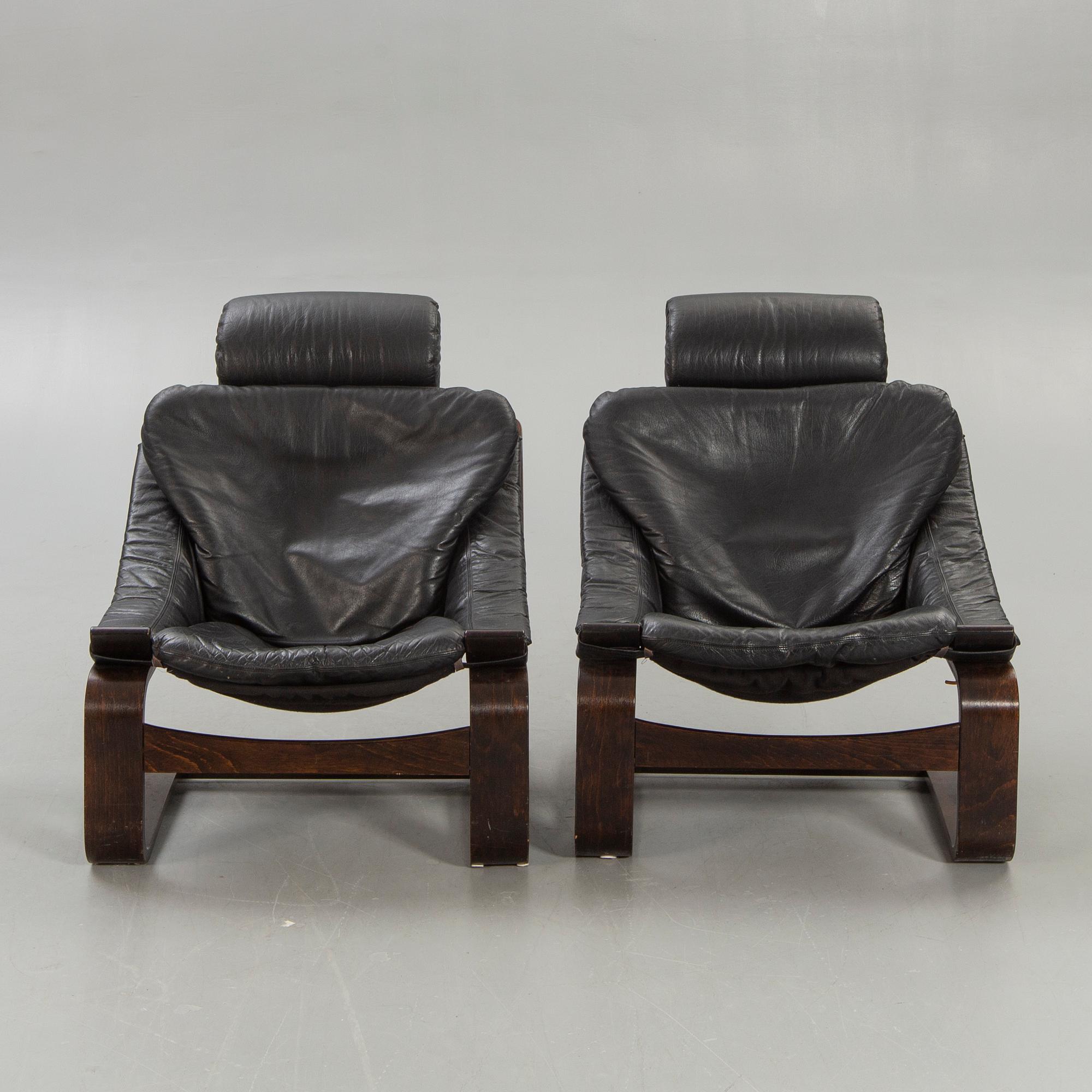 Armchairs, a pair, "Kroken", Åke Fribyter, Nelo, Knislinge, second half of the 20th century.