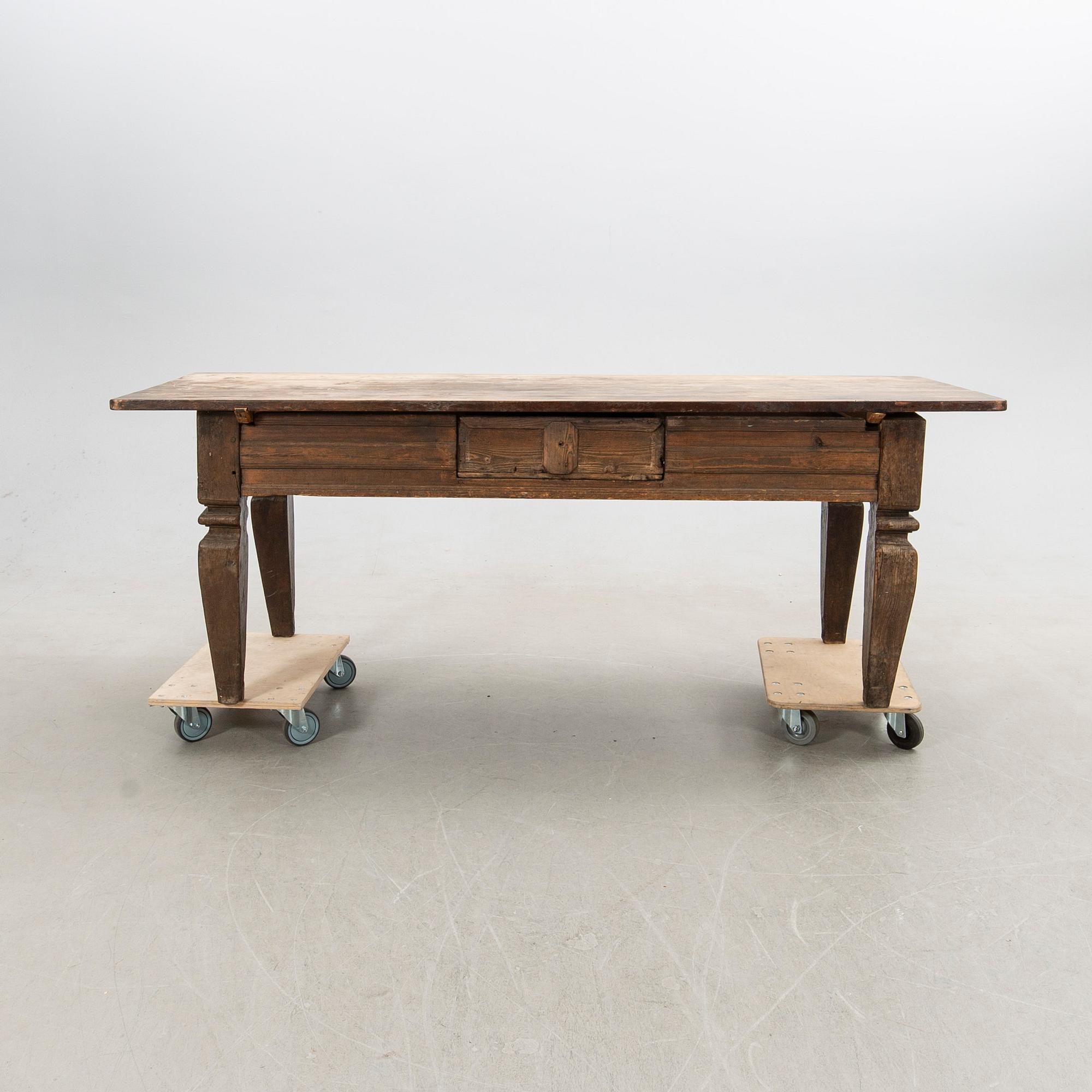 Table, second half of the 18th century.