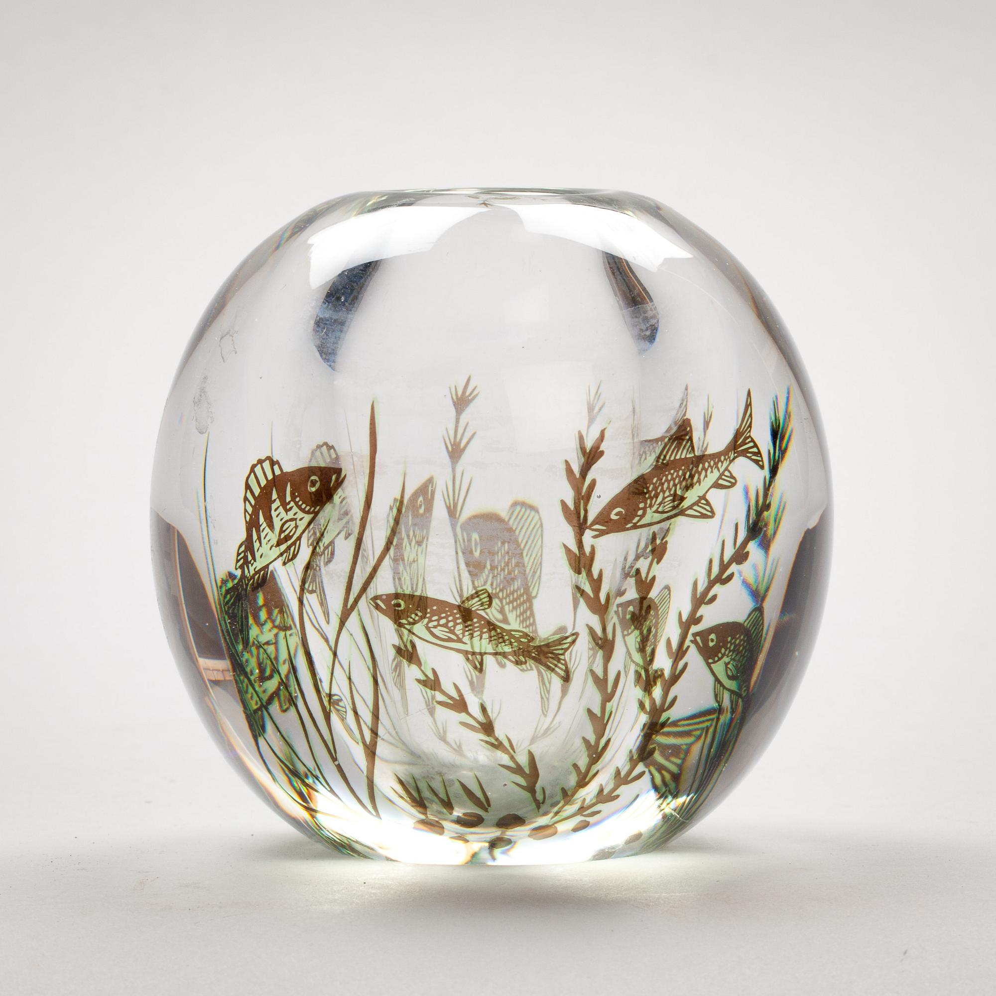 VAS, tjockväggig graal, Edvard Hald, Orrefors, sign o numr 608 L.