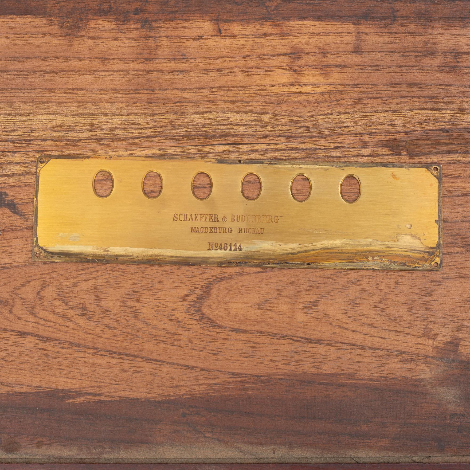 Vitrinskåp, Kina, 1900-tal.