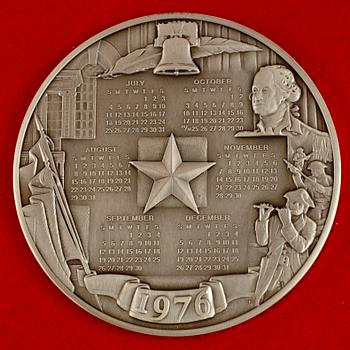 PLAKETT, i form av kalender, sterlingsilver, Franklin Mint, 1976. Vikt ca 294g.