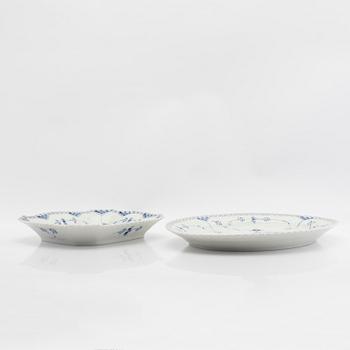 Service, 46 pieces, porcelain, Blue Fluted "Full Lace" and "Half Lace", Royal Copenhagen, Denmark.