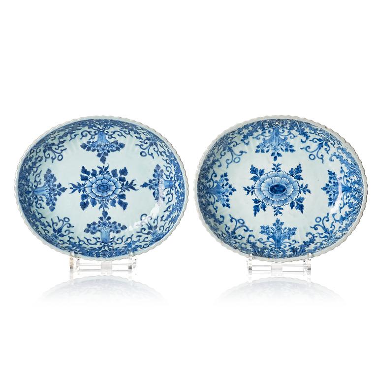 A pair of blue and white dishes, Qing dynasty, Qianlong (1736-95).