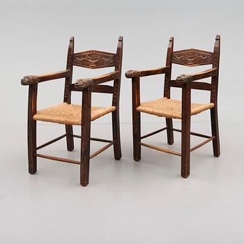 KARMSTOLAR, 1 par, renässansstil, 1900-talets första hälft.