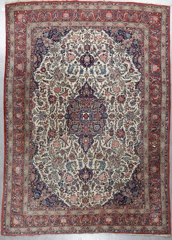 MATTA, semiantik/old, Täbris, ca 329x233 cm.
