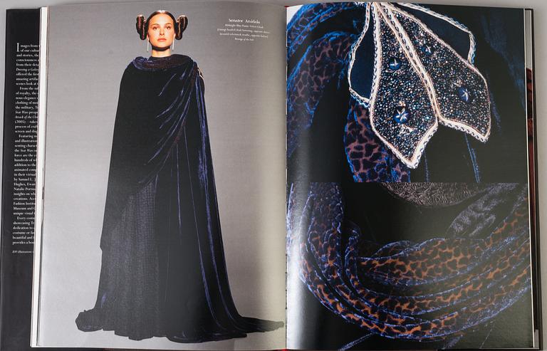 KOSTYM- / MODEBÖCKER,  3 volymer, 19/2000-tal.