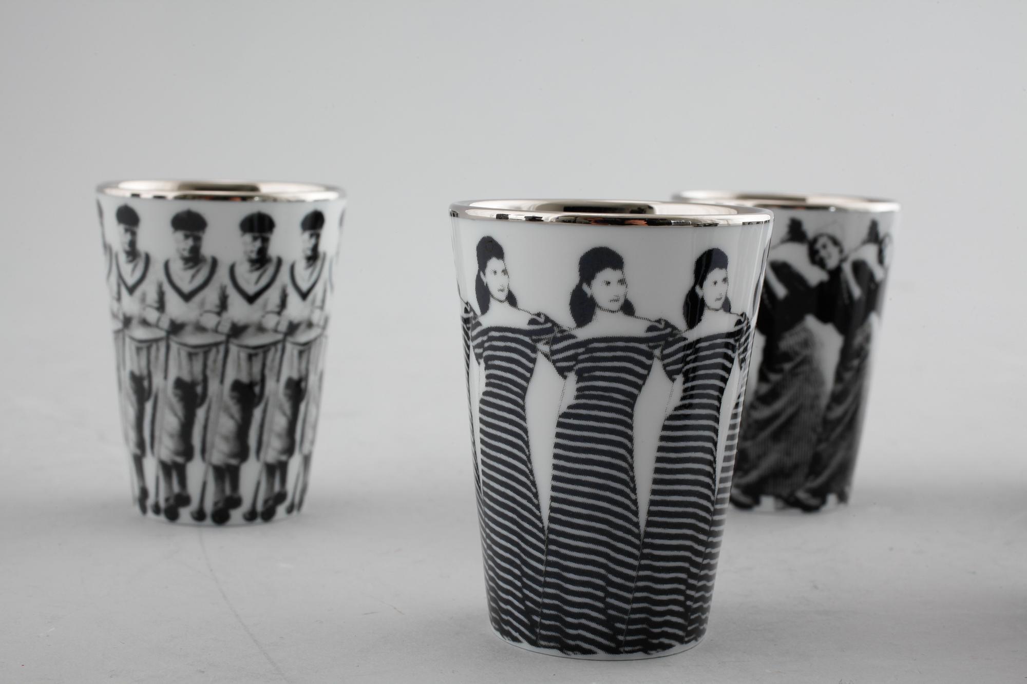 ÅSA LINDSTRÖM, snapsglas, 8 st, porslin, Rörstrand, 2000-tal.