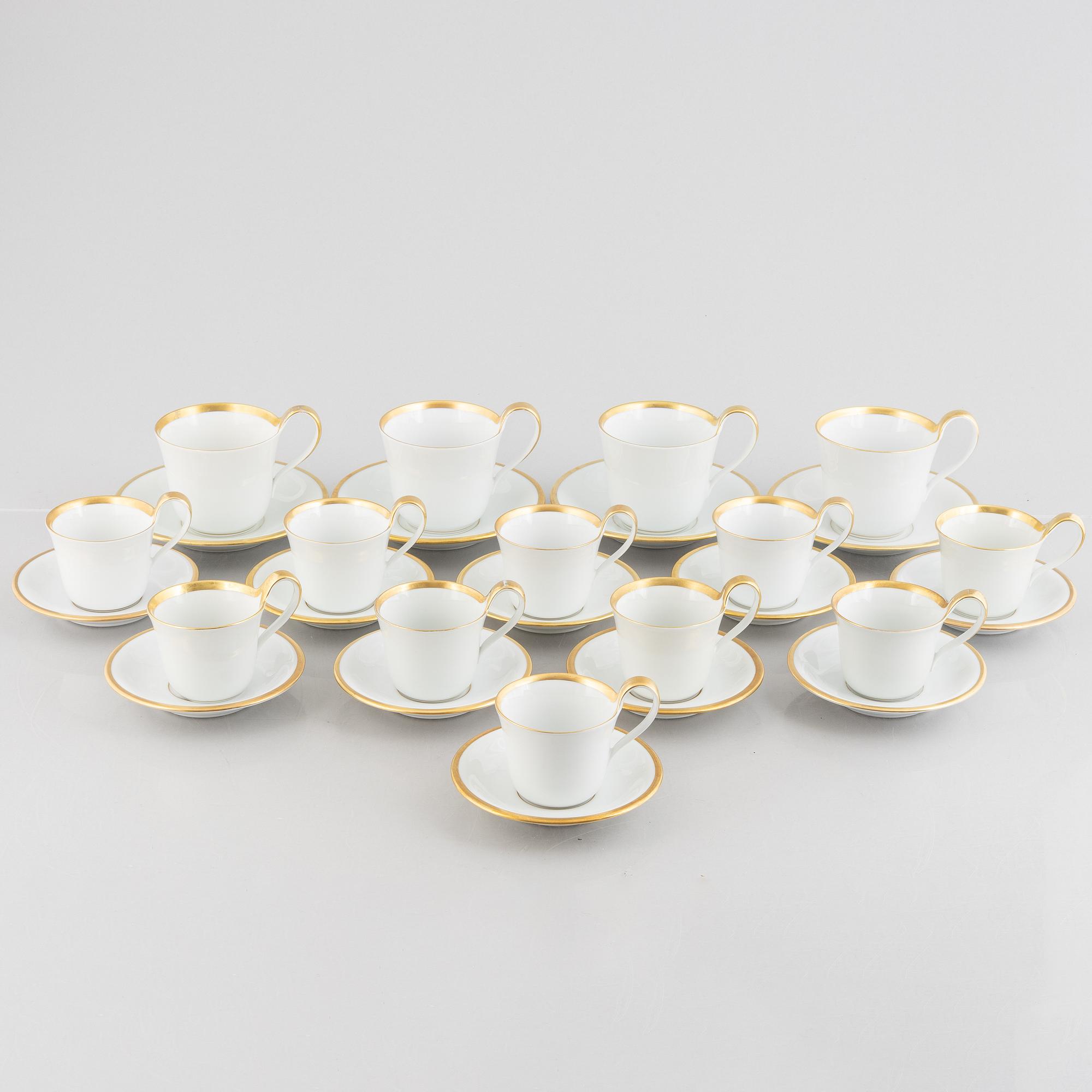 Bing & Grøndahl och Royal Copenhagen, te- och kaffeservis, 14 delar, Danmark.