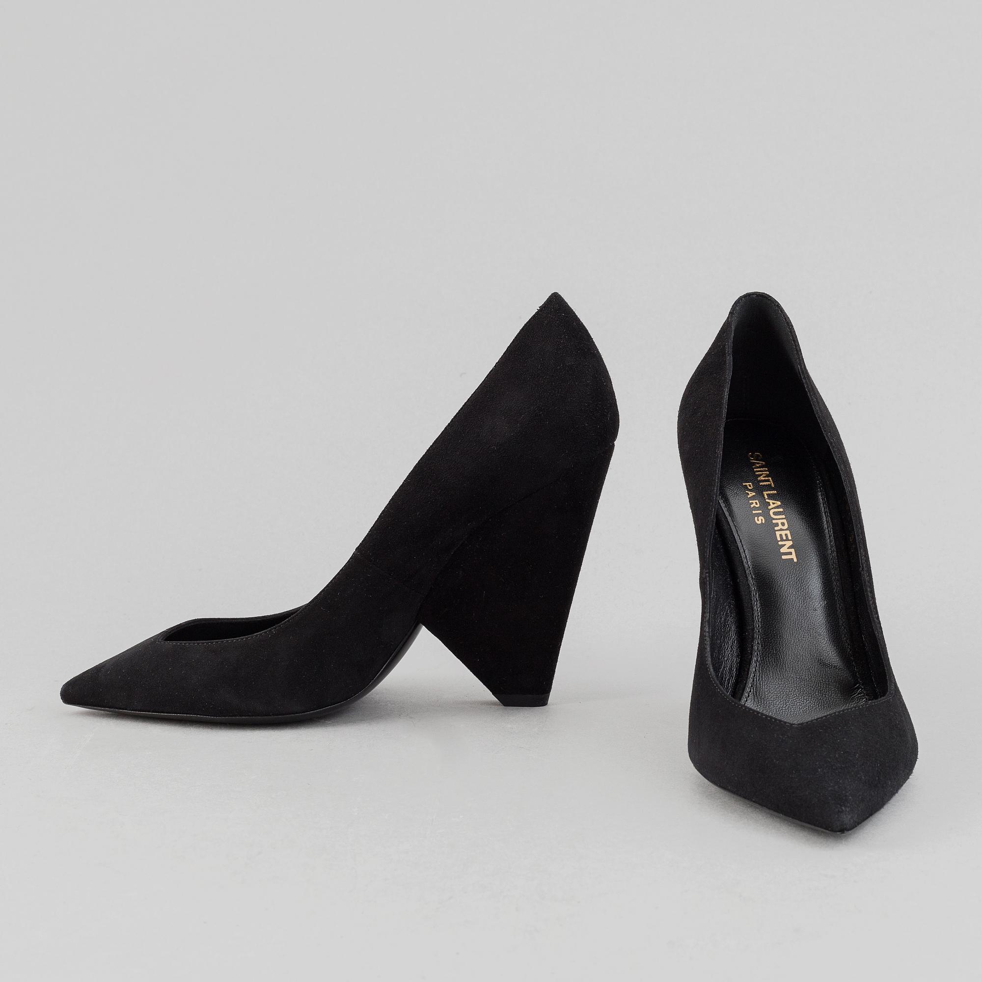 Yves Saint Laurent, a pair of black suede shoes, size 36½.