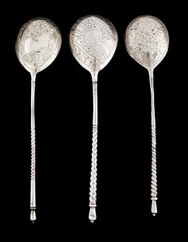 163. A set of three Russian 19th cent silver tea-spoons.