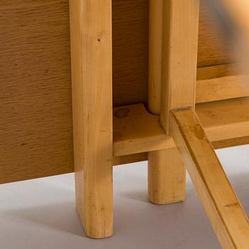 Bruno Mathsson, A 1940s / 1950s oak and birch "Maria flap" folding table for Mathsson International Värnamo.