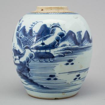 A Chinese export porcelain ginger jar, circa 1800.