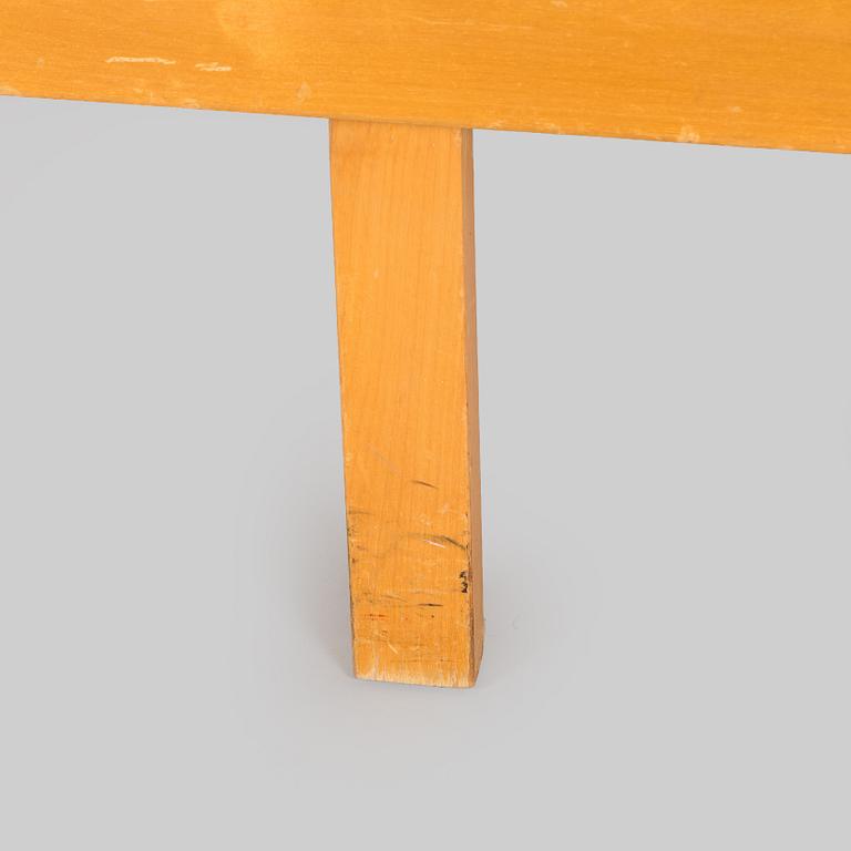 Soffbänk, modell E1295, design Arteks ritkontor, för O.Y Huonekalu-ja Rakennustyötehdas A.B. 1957.