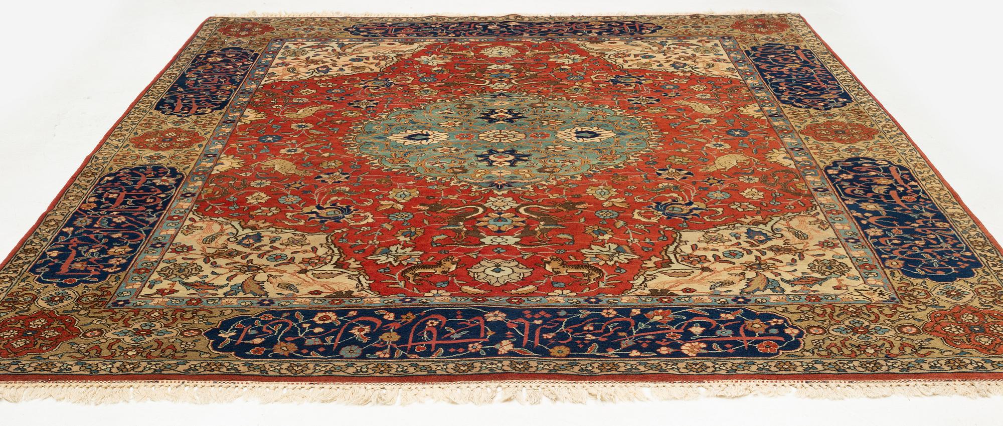 Matta, antik Täbris, signerad Alabaft, ca 383 x 275 cm.