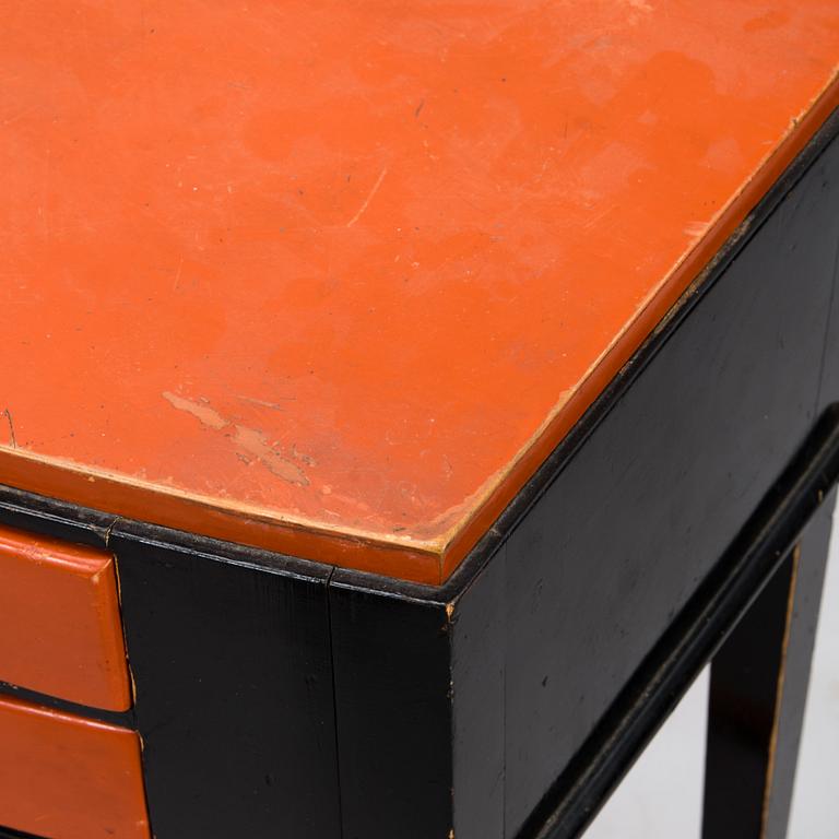 A 1930/40:s dresser.