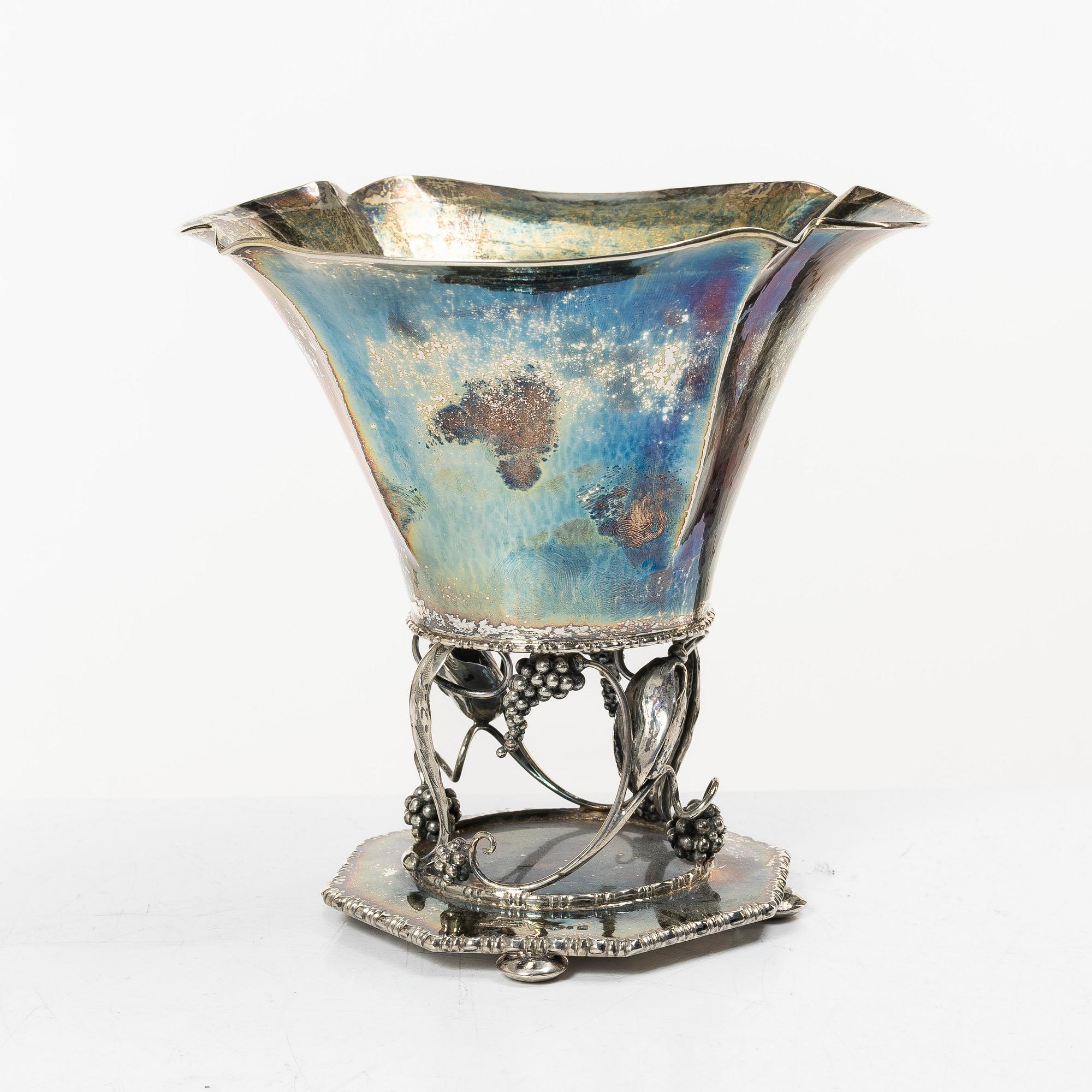 JE Skreij, bowl on foot, silver, Falun 1929.