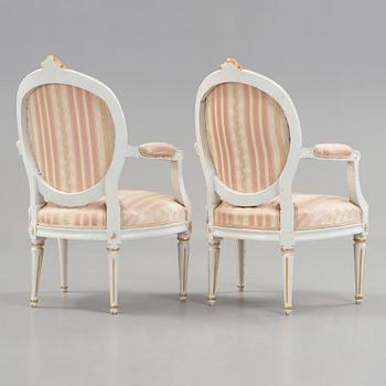 A pair of Gustavian chairs by Johan Lindgren, master in Stockholm 1770-1800.