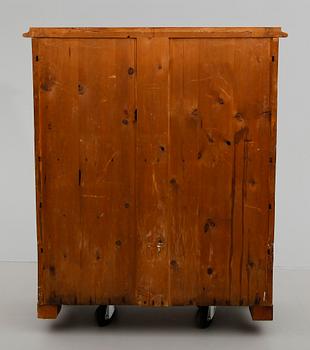 CHIFFONJÉ, Karl Johan, 1800-talets mitt.