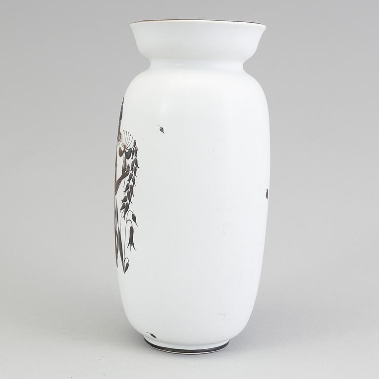 A vase "Grazia" by Stig Lindberg, Gustavsberg.