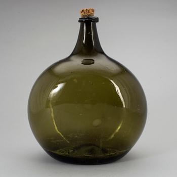 FLASKA, grönt glas, 1700-/1800-tal.