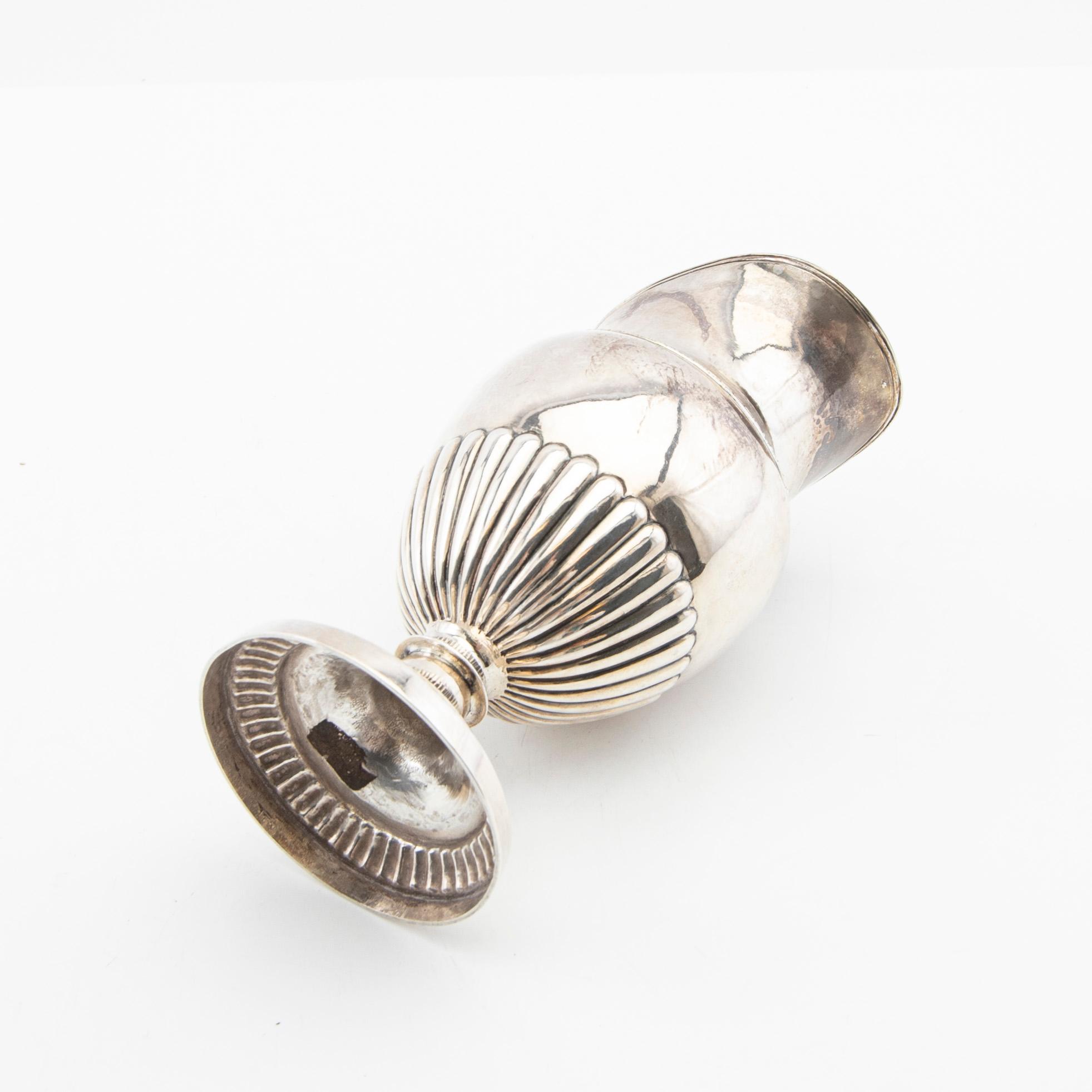 Gräddkanna, silver, Johan Petter Grönvall, Stockholm, 1841.