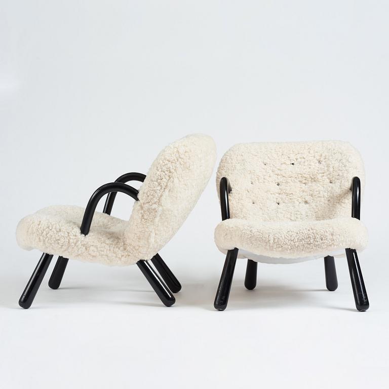 Arnold Madsen, Clam chairs/ Muslinge fåtöljer, ett par, sannolikt Madsen & Schubell, Danmark, 1940-50-tal.