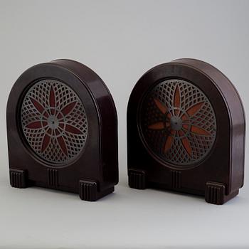 PHILIPS, rörradio "Super inductance" samt 2st högtalare, 1930-tal.