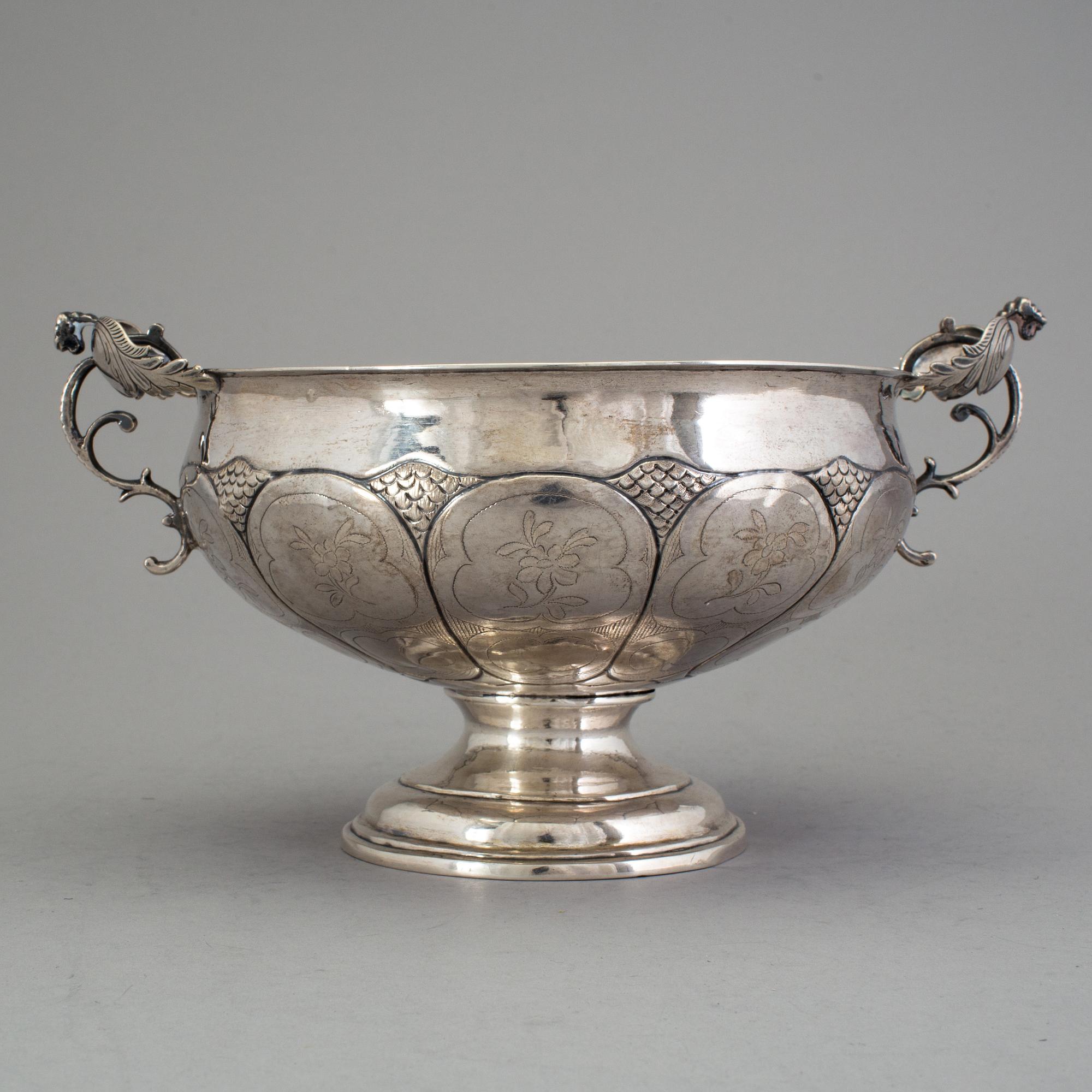 NILS GRUBB, Hudiksvall 1782, brännvinsskål, silver, vikt c:a 335 gram.