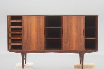 SIDEBOARD, Danmark 1900-talets mitt. Cites-intyg medföljer.