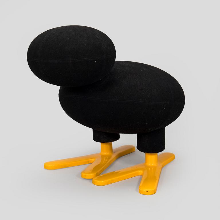 Eero Aarnio, figuuri, "Tipi", Adelta, suunniteltu 2002.