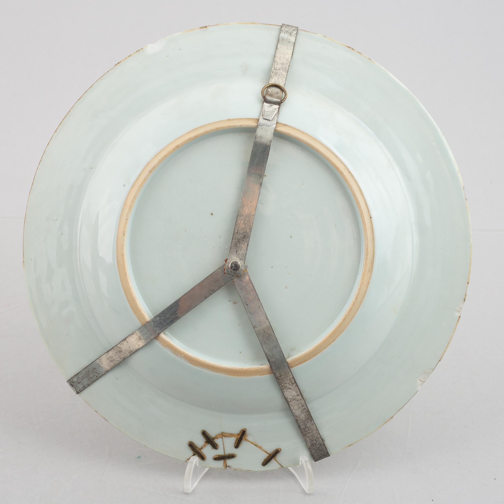 A pair of famille rose double peacock dishes, Qing dynasty, 18th century.