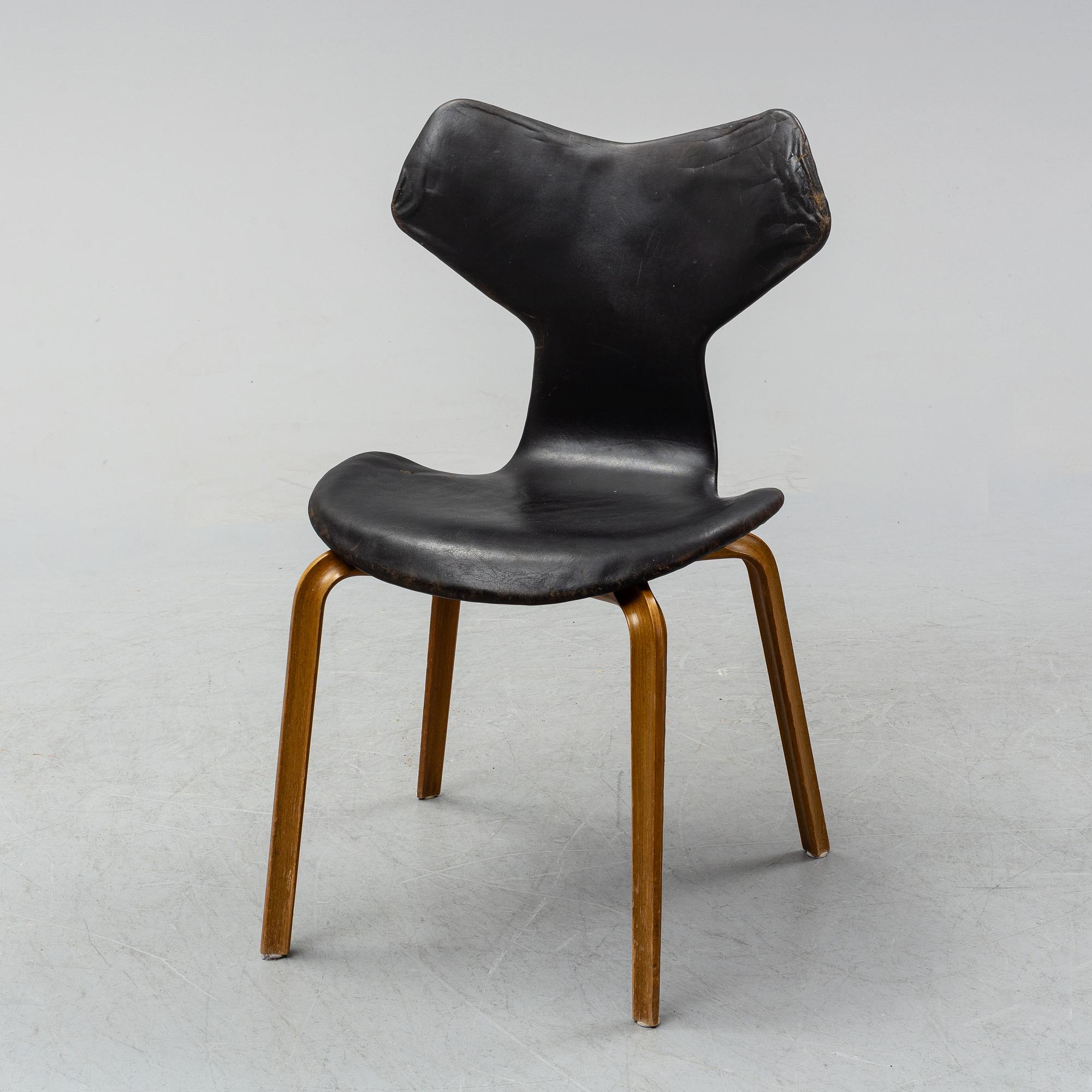 A 'Grand Prix' chair by Arne Jacobsen for Fritz Hansen, designed 1957.
