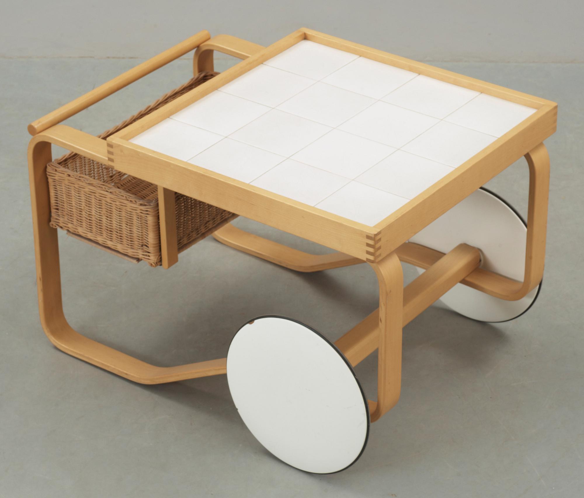 SERVERINGSVAGN, "900" Alvar Aalto, formgiven 1936-1937.