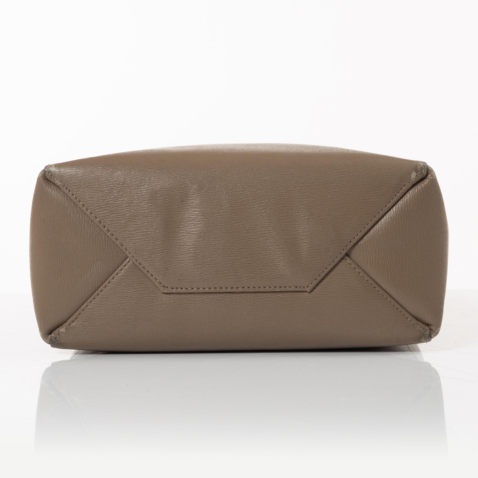 Céline, a 'Vertical Cabas Tote' bag.