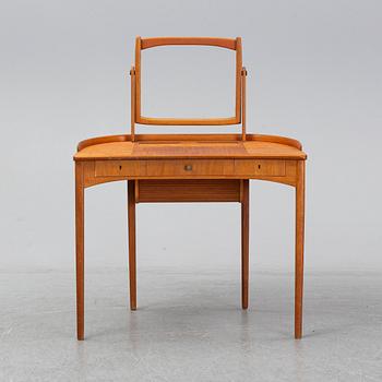 CARL MALMSTEN, a teak veneered 'Birgitta' dressing table.