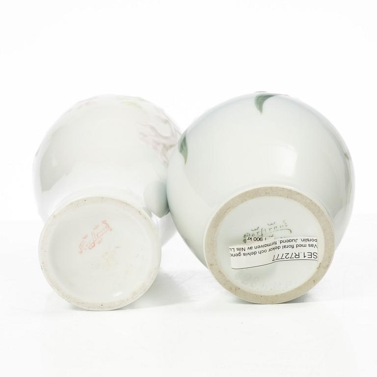 Vaser, ett par, porslin, bl a Nils Lundström, Jugend, Rörstrand, omkring år 1900.