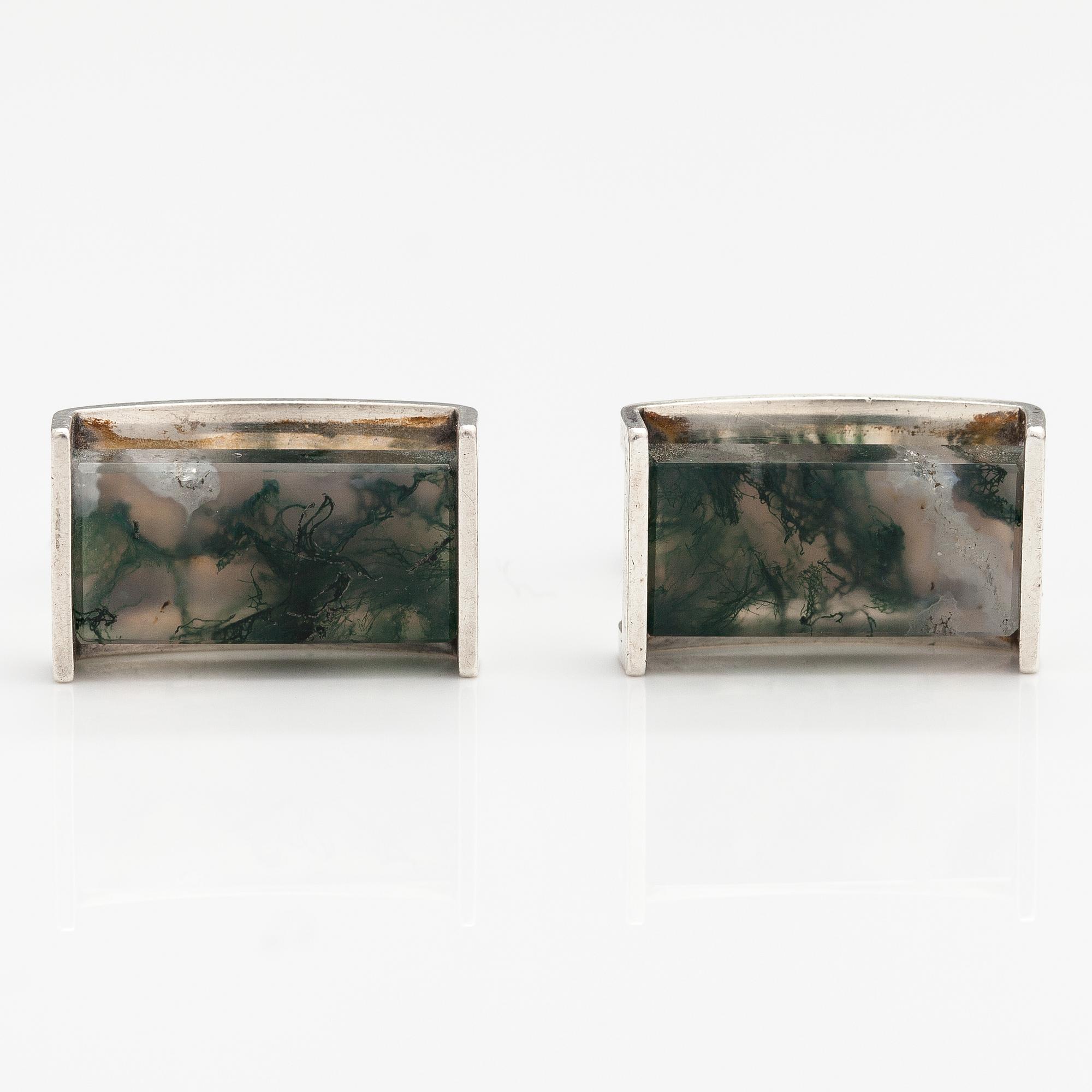 Elis Kauppi, A pair of silver cufflinks with moss agate. Kupittaan kulta, Turku 1965.