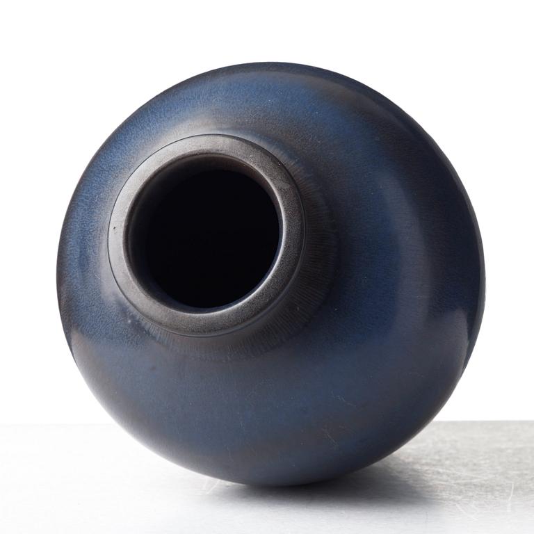 Berndt Friberg, a stoneware vase, Gustavsberg studio, Sweden 1959.