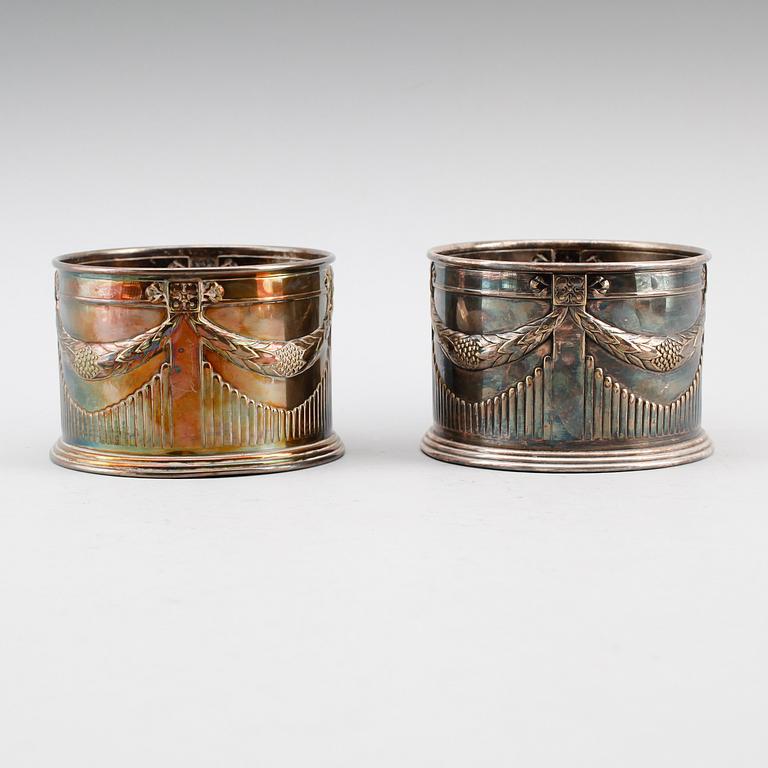 FLASKSTÄLL, 1 par, nysilver, WMF, 1900-talets första hälft.