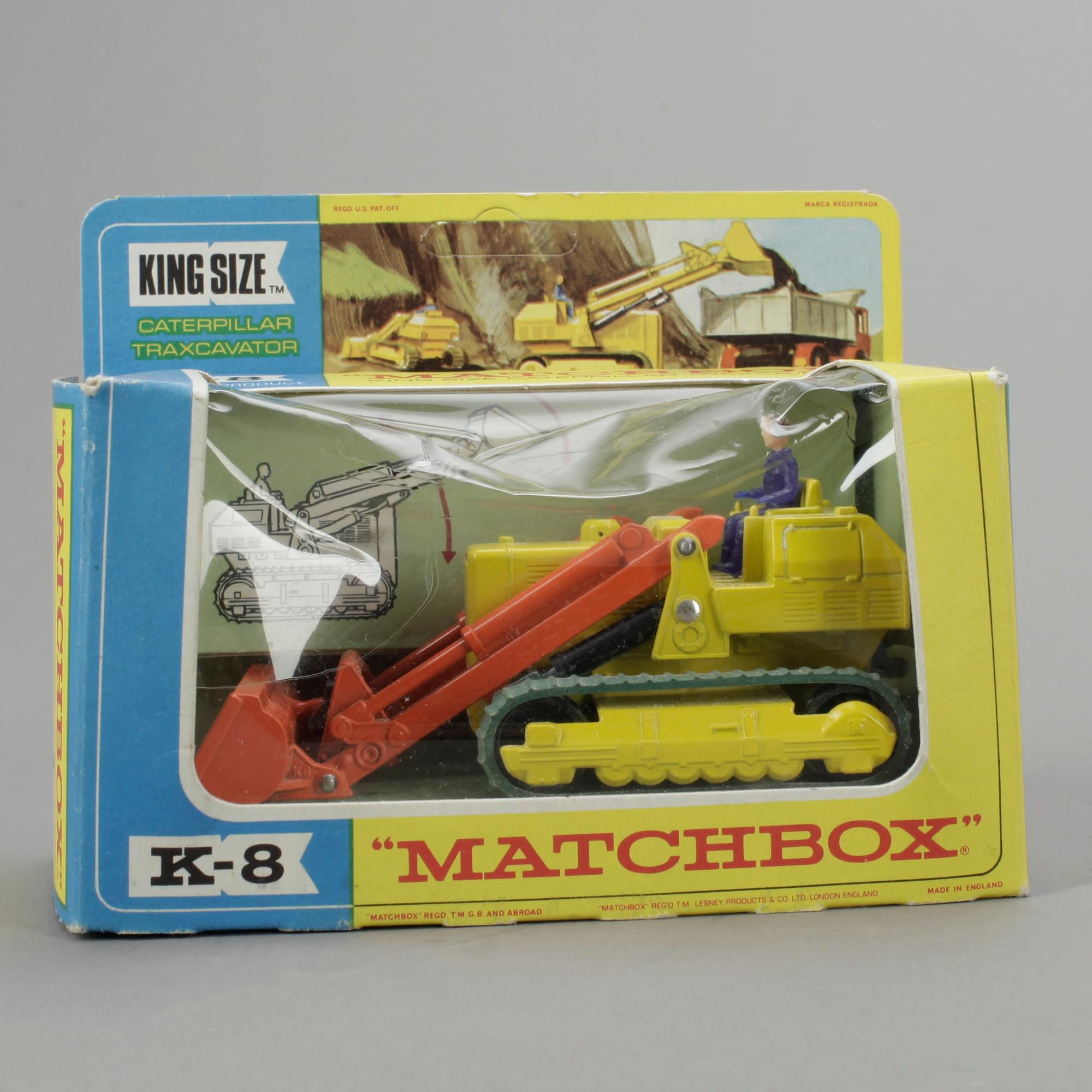 LEKSAKER, 9 stycken, metall, Dinky Toys, Corgi Toys samt Matchbox.