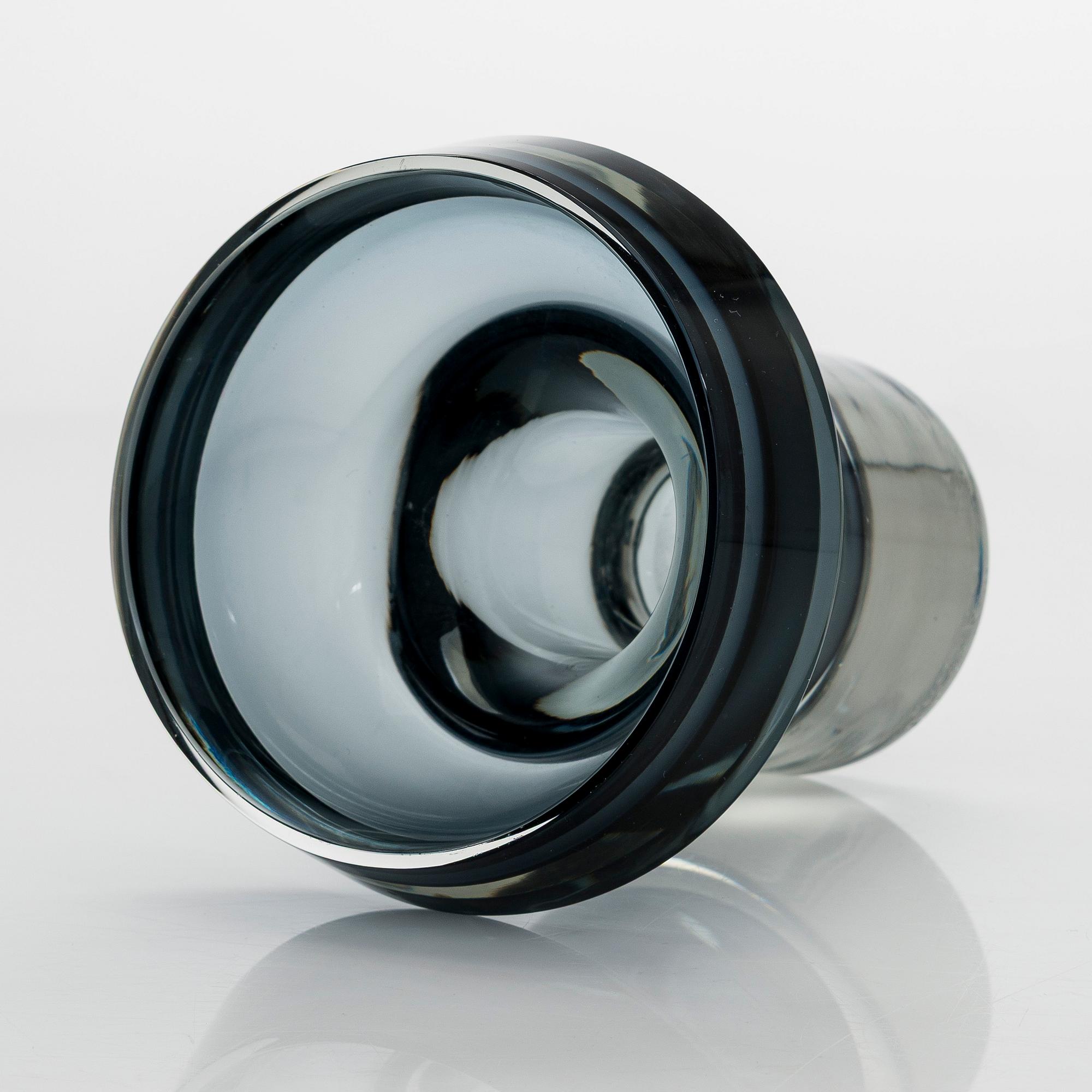 Kaj Franck, vase, glass, model "KF 260", signed K. Franck Nuutajärvi Notsjö -59. Designed in 1959.